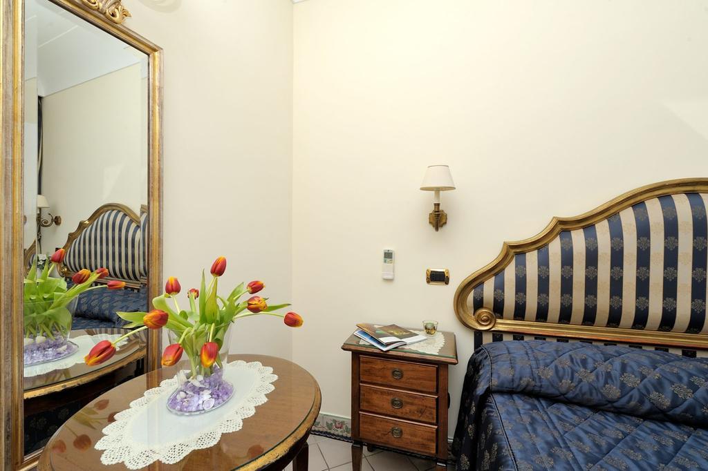 Residenza Del Duca Amalfi Rom bilde